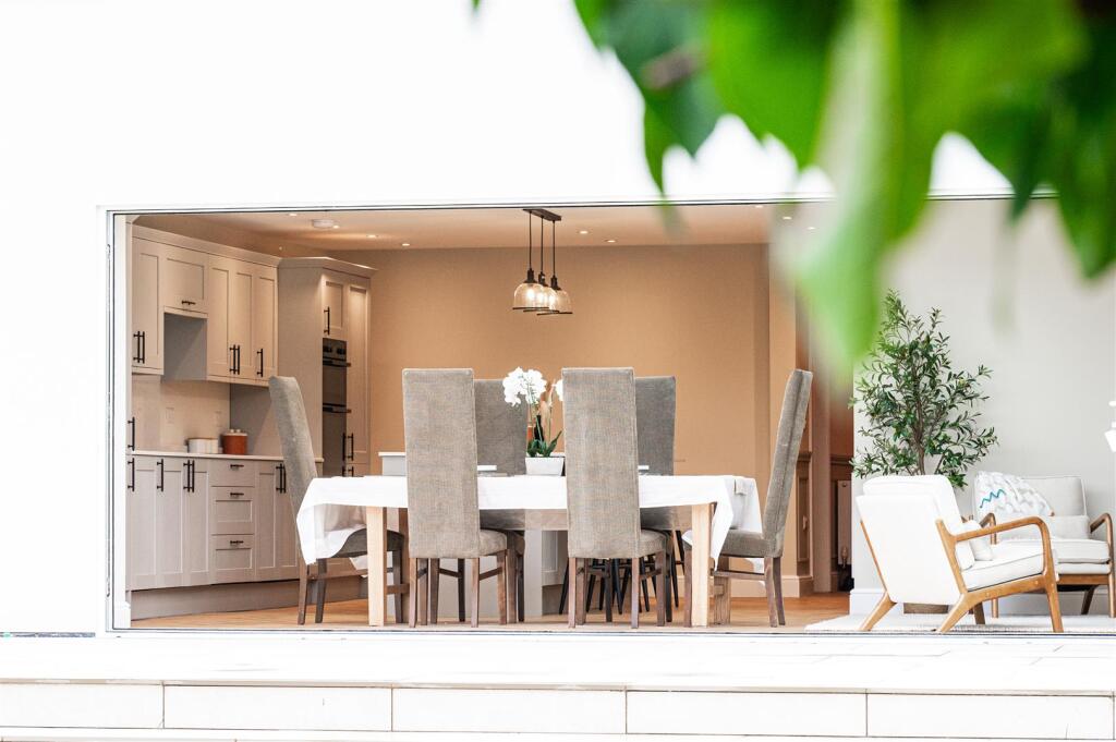 home-1350.jpg