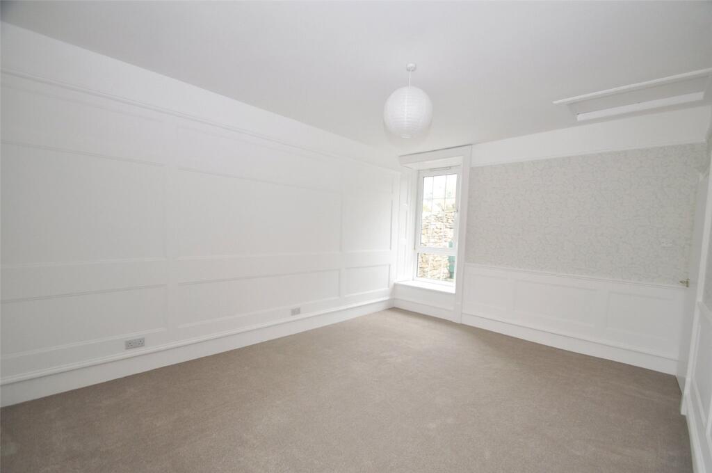 Bedroom 1 (3)