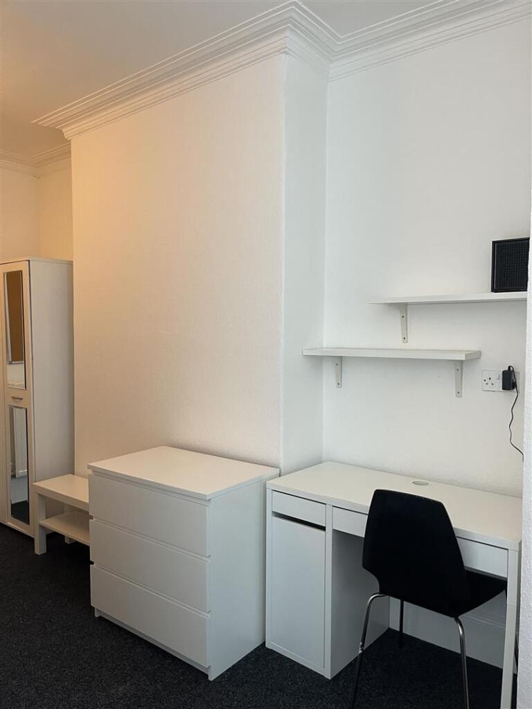 Flat 3