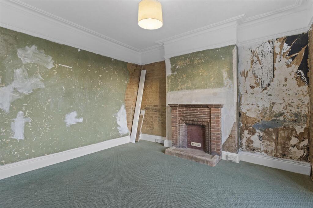 GFF living room #3.jpg