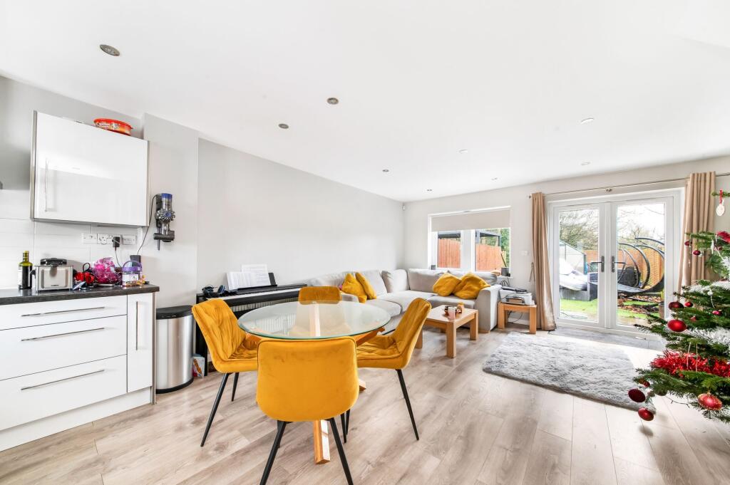 LIVING DINING KITCHEN