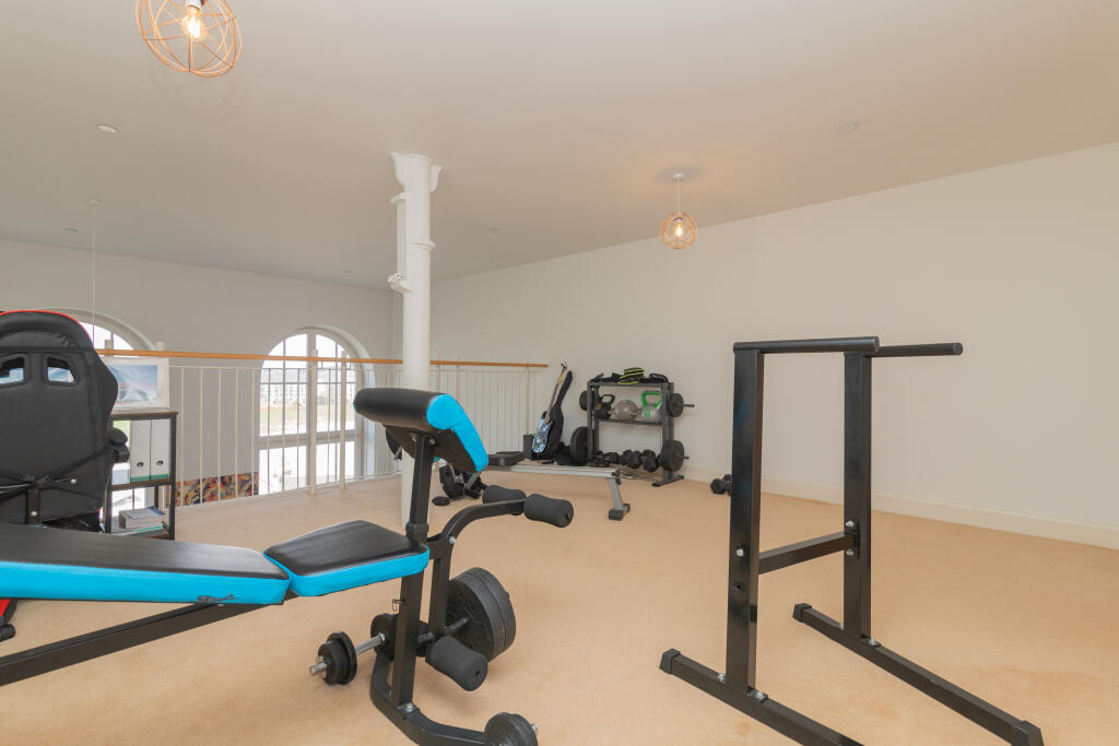 Mezzanine Bed/Reception Room