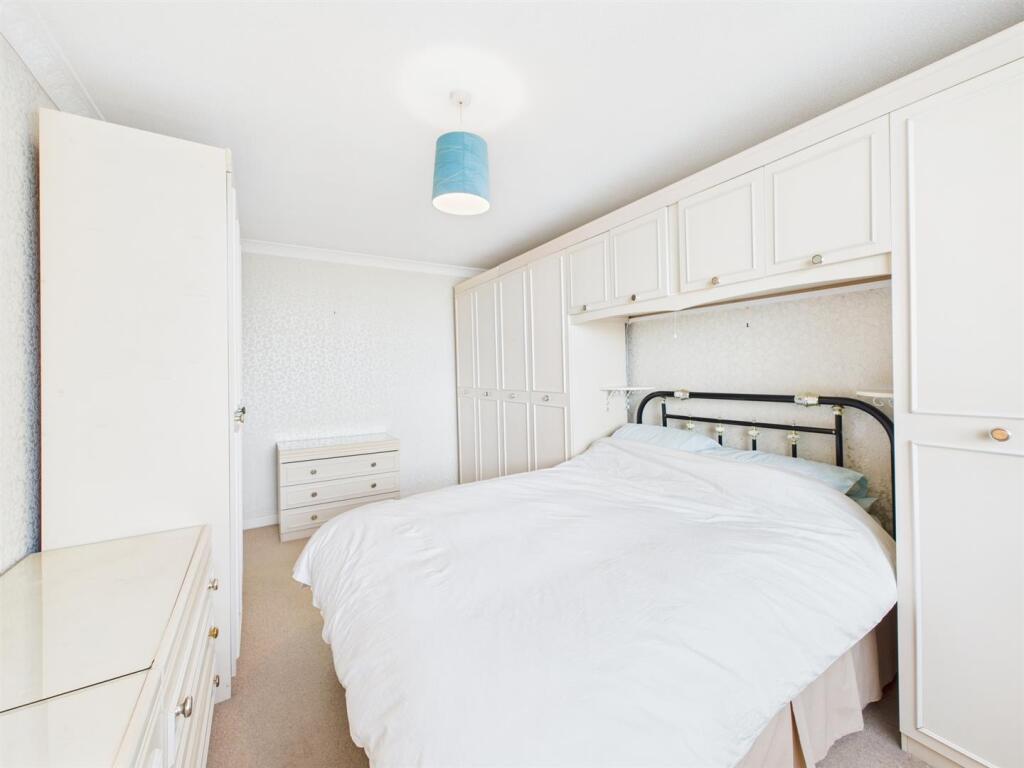 2 The Links Featherstone (15).jpg