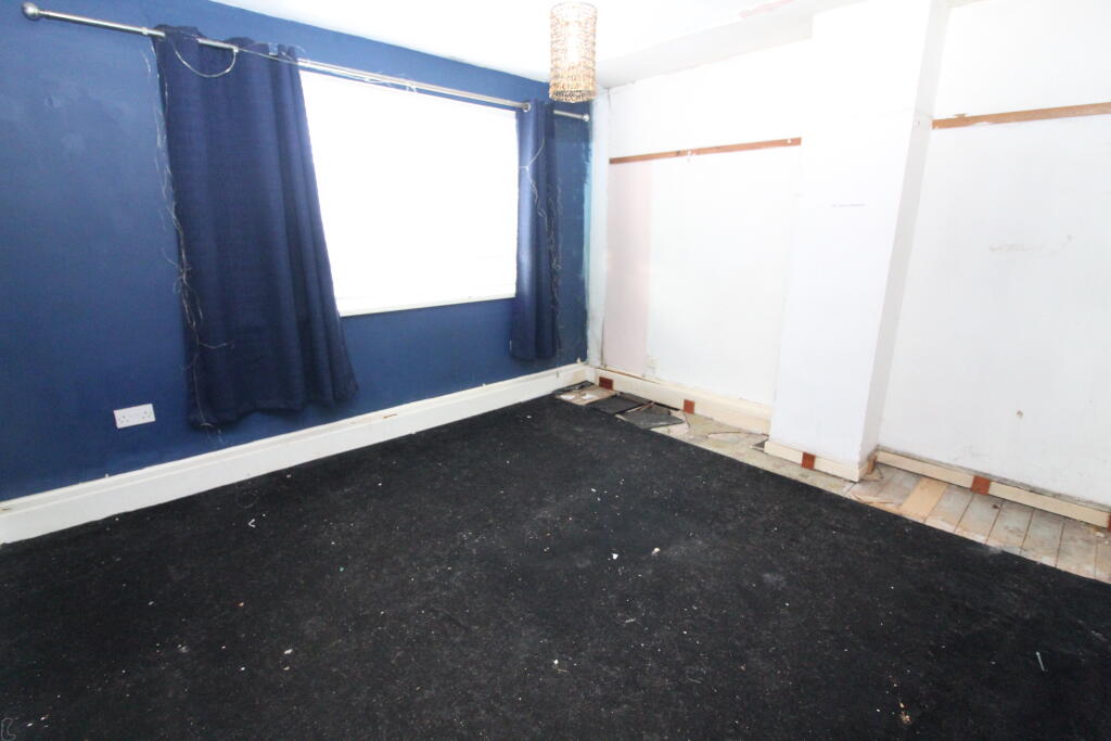 Bedroom 1 T202601061432.jpg