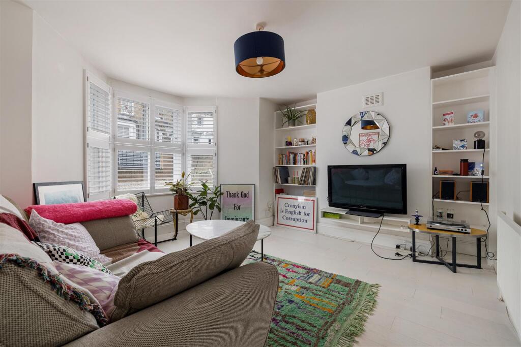 Montague Road E8