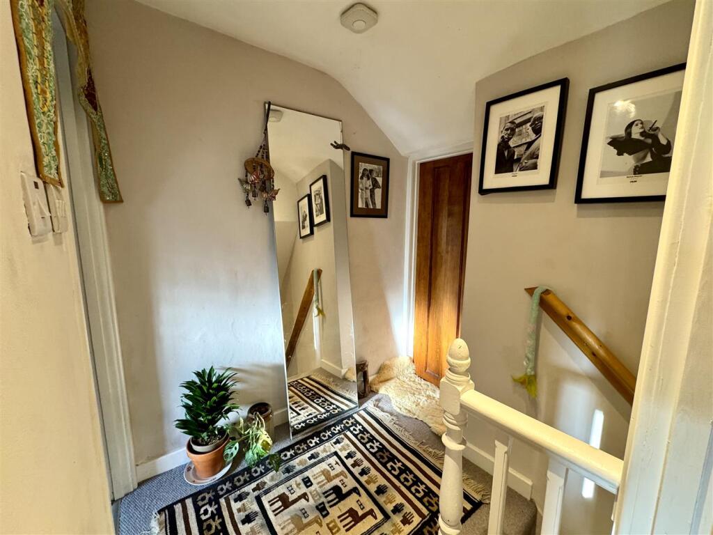 FIRST FLOOR STAIRS AND LANDING