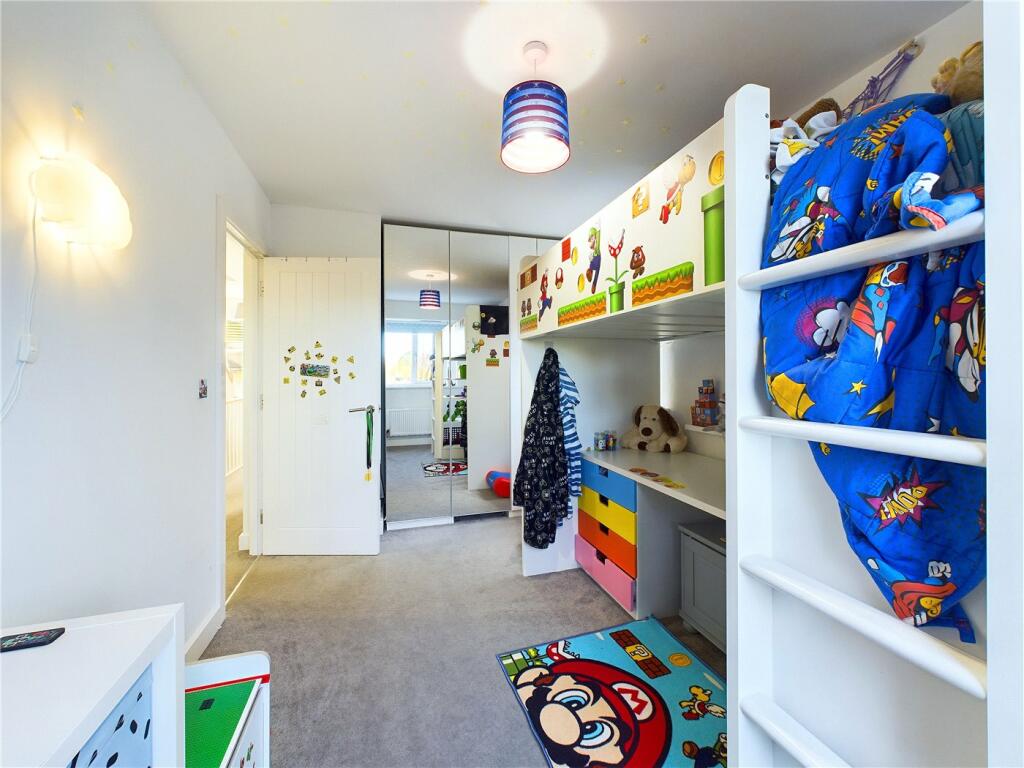 Bedroom 2 To Wardrob