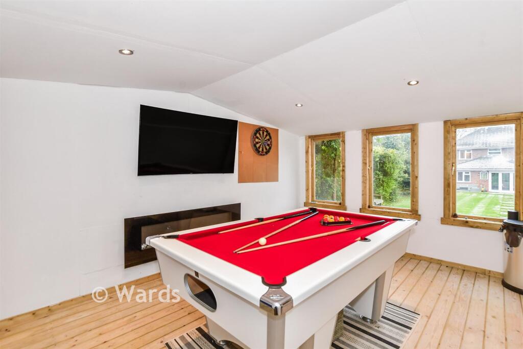 Workshop/Outbuildings