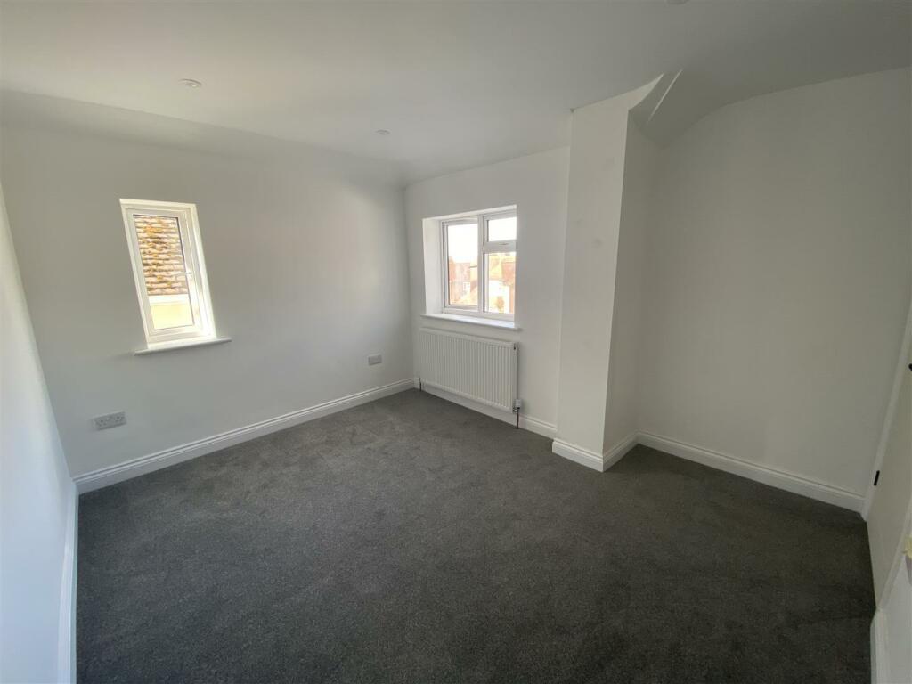 Bedroom 2.jpeg