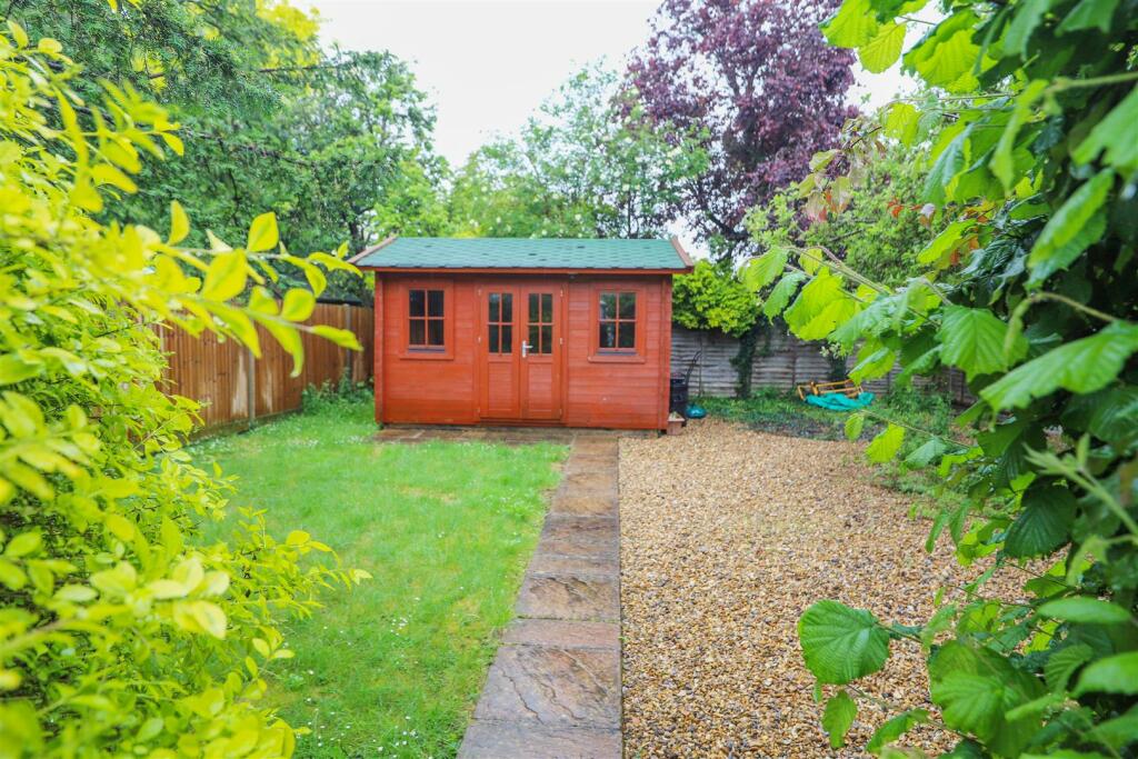 207 Eastcote Road (19) copy.jpg