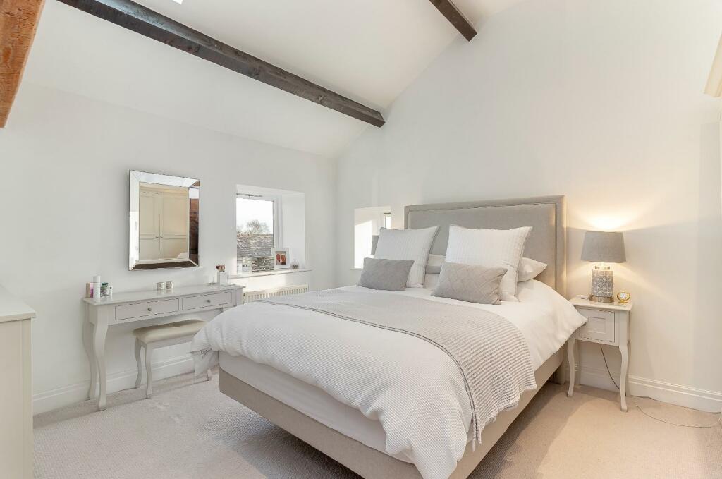Master Bedroom - A.jpg