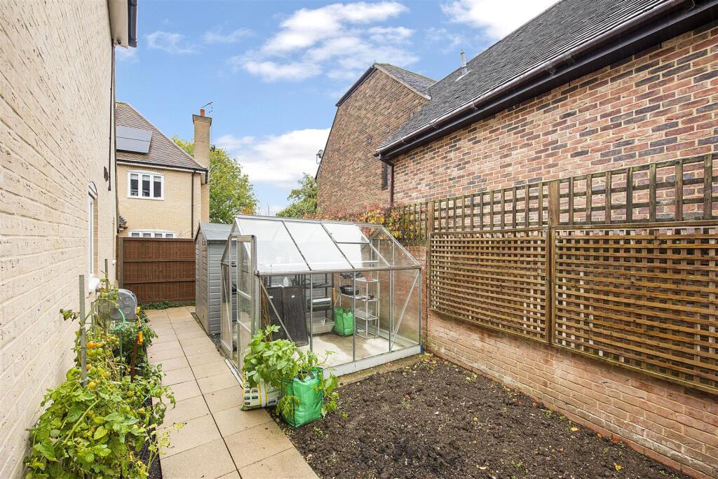 3 Haven Close ph10.jpg