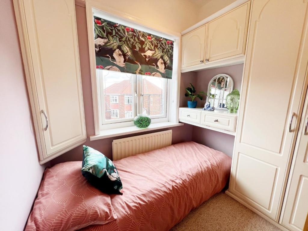 Bedroom 4.jpg