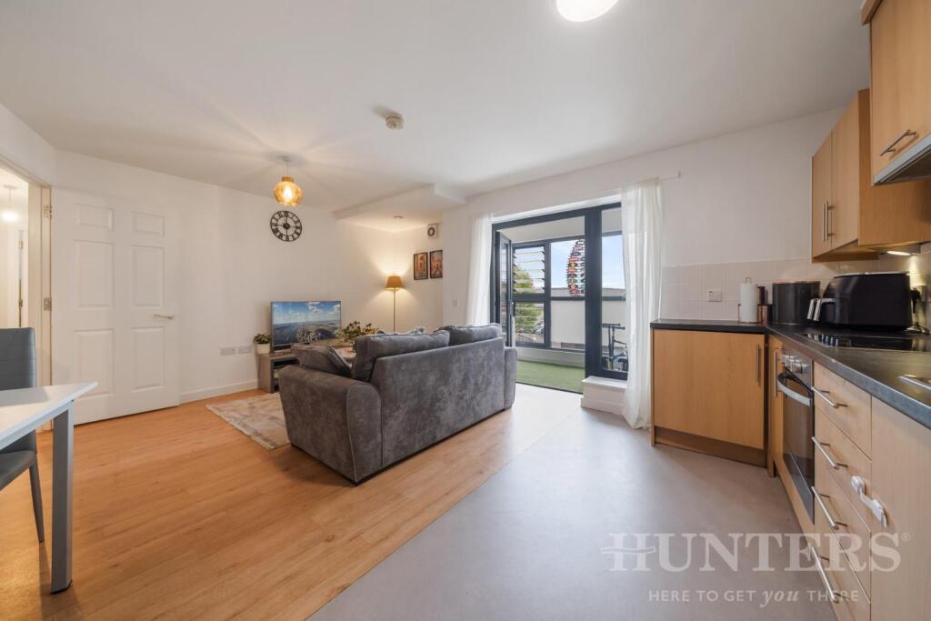 Flat 26, Joshua Court N15 4FR-5.jpg