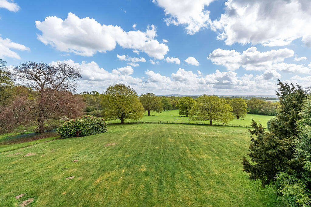 f6-Southlands-House-34