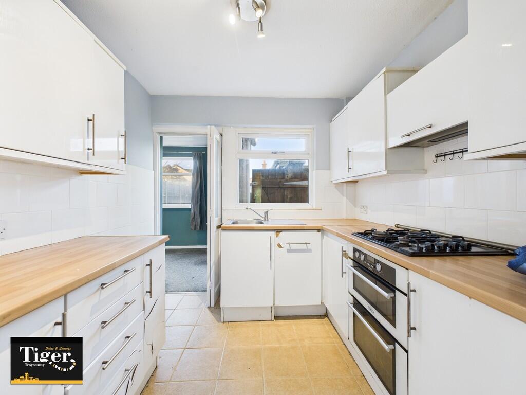 CAM03440G0-PR0484...