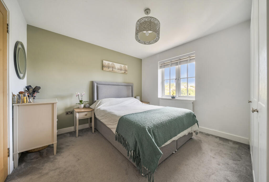 1356421-8-68d16b3...