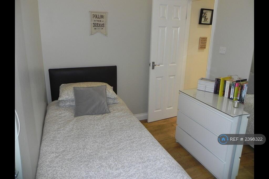 Single Bedroom/Office