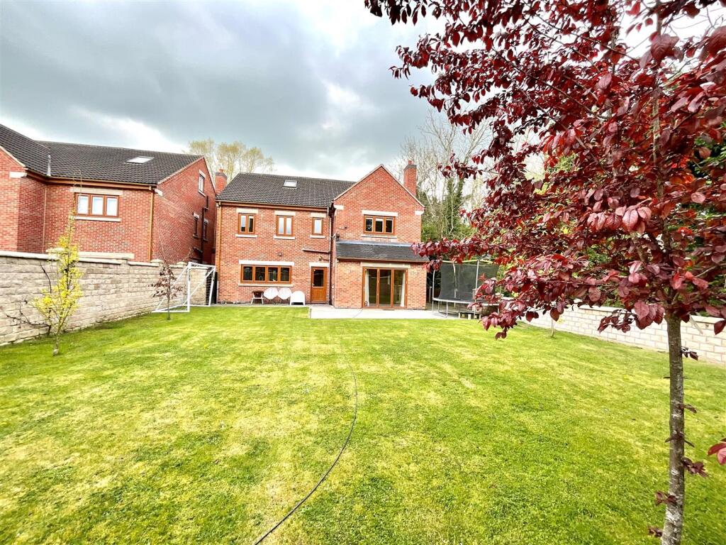 garden1.jpg