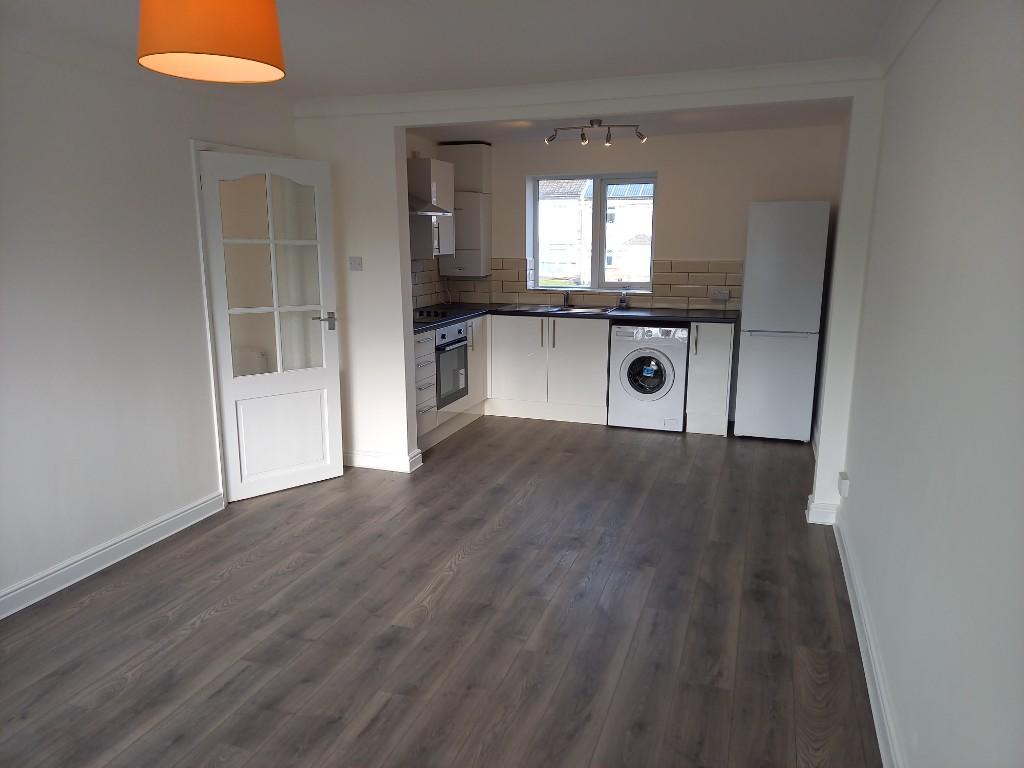 Living / Kitchen