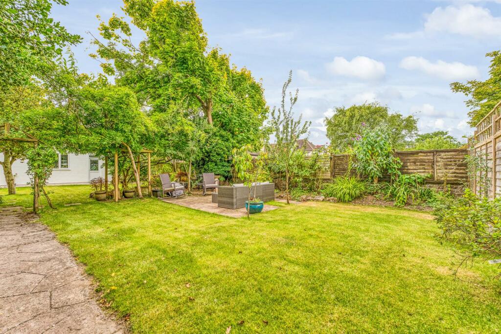 Garden 1.jpg