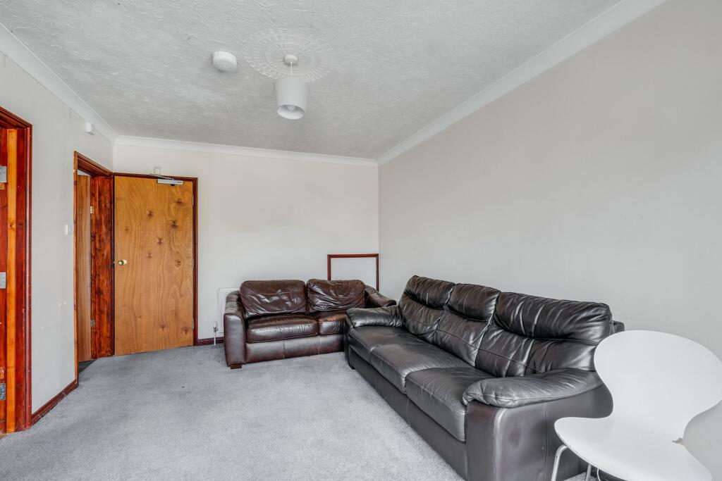 76 Cardigan Road, Bournemouth BH9 1BG