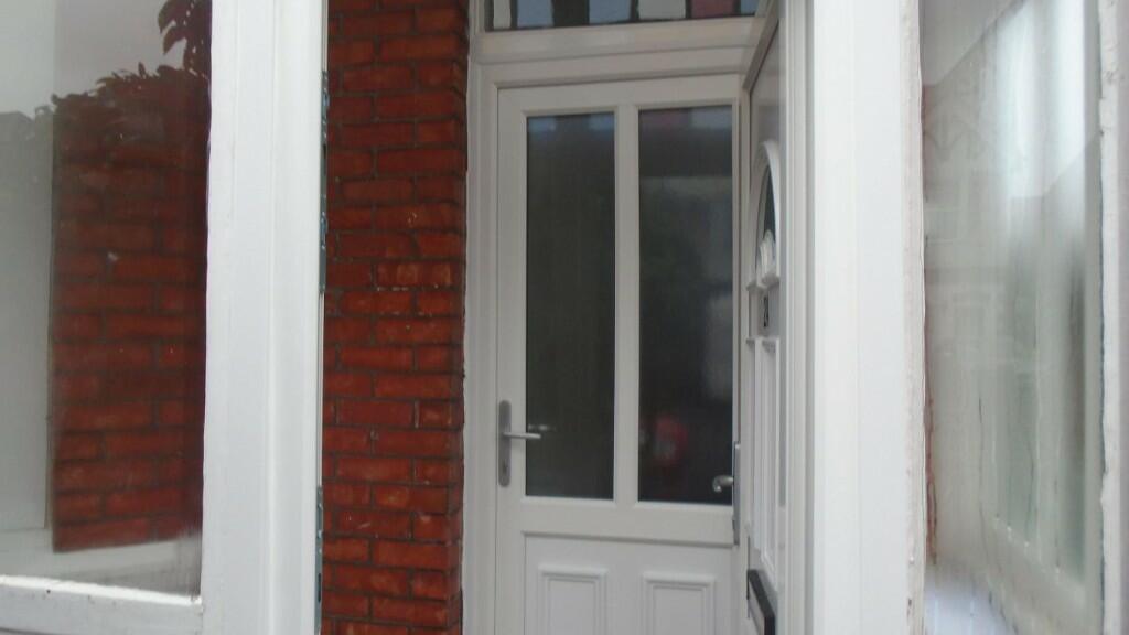 Inner porch door