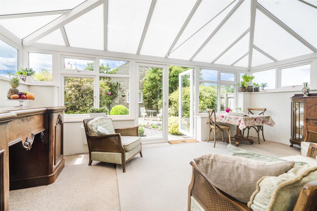 OLD YEW COTTAGE-29.jpg