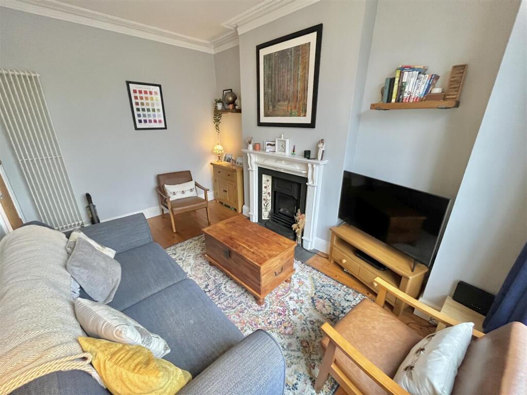 Lounge 3