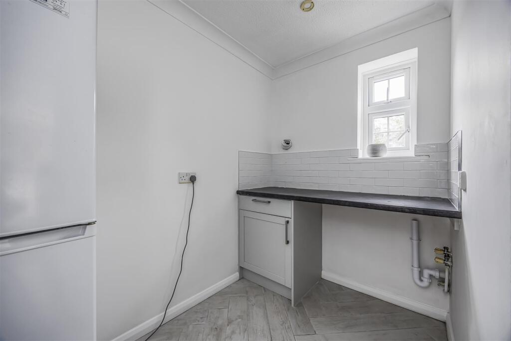 22 Royal Way, Waterlooville-PorticoMarketing-SoldB