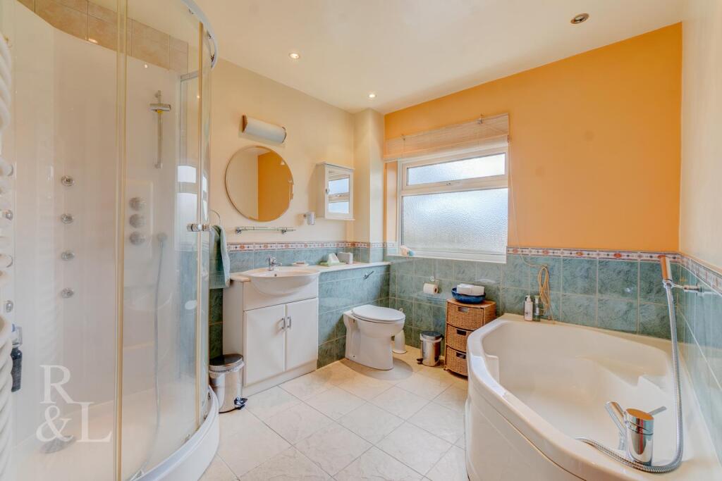 Bishop Close  (4).jpg