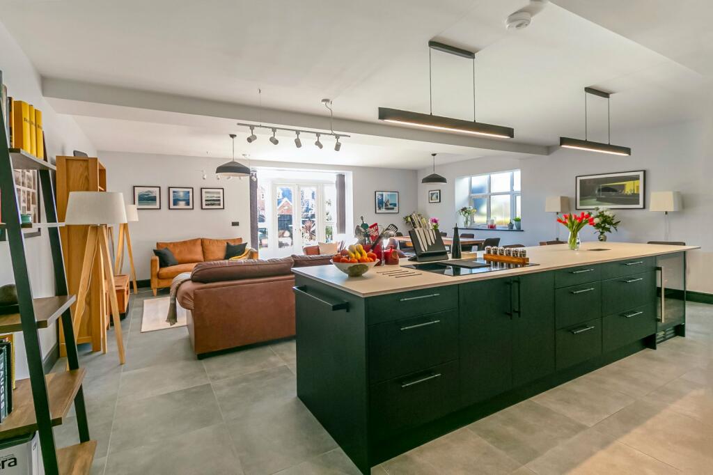 Kitchen Loungedining