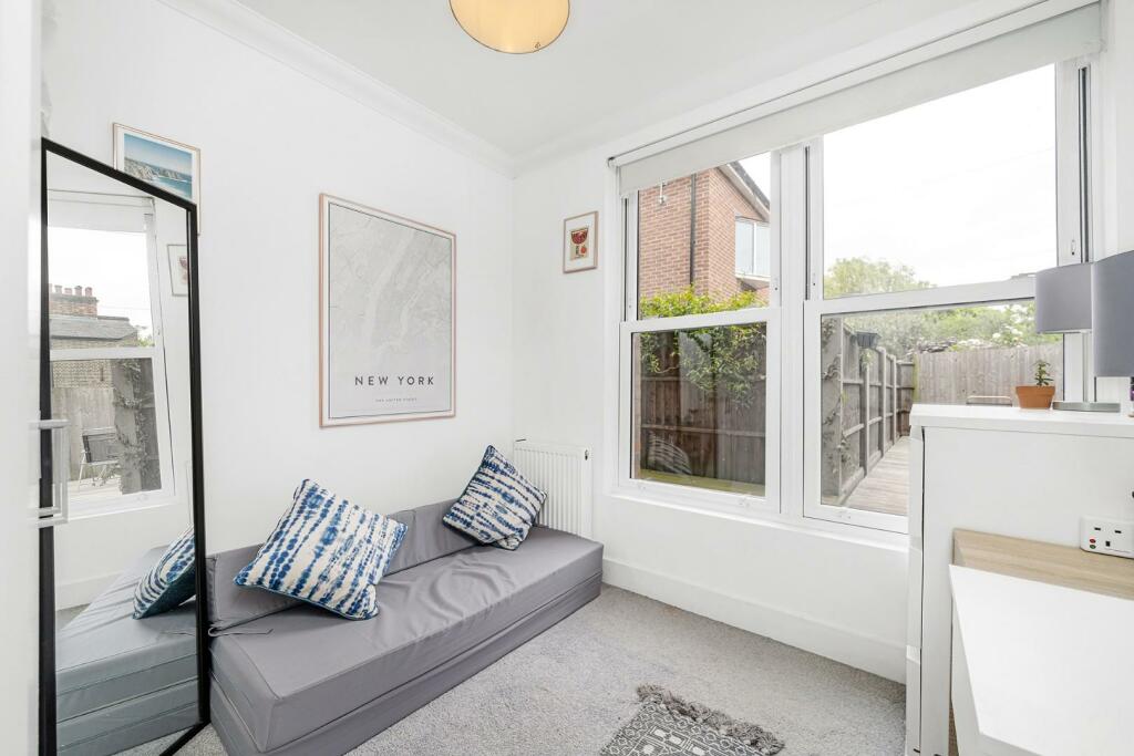 Bedroom 2.jpg