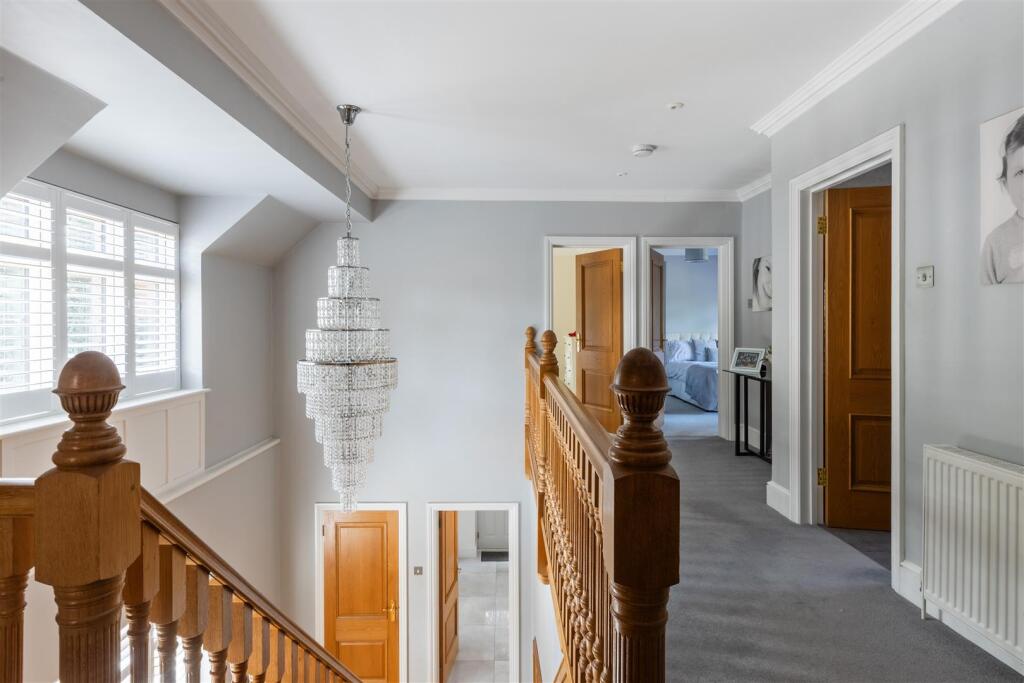 11 Pine Coombe-6.jpg