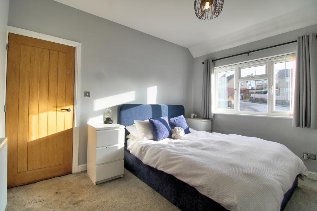 IMG_9804_5_6_Interior 4