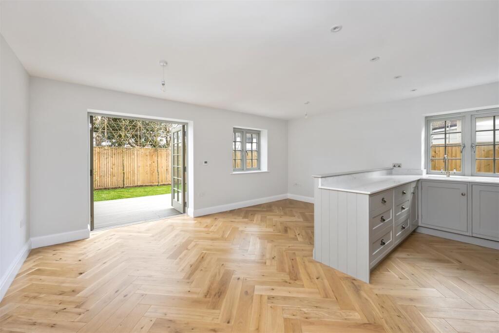 East Avenue, 6a-017.jpg