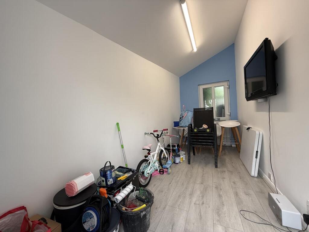 Bramfield Place 20 - Home Office.jpg