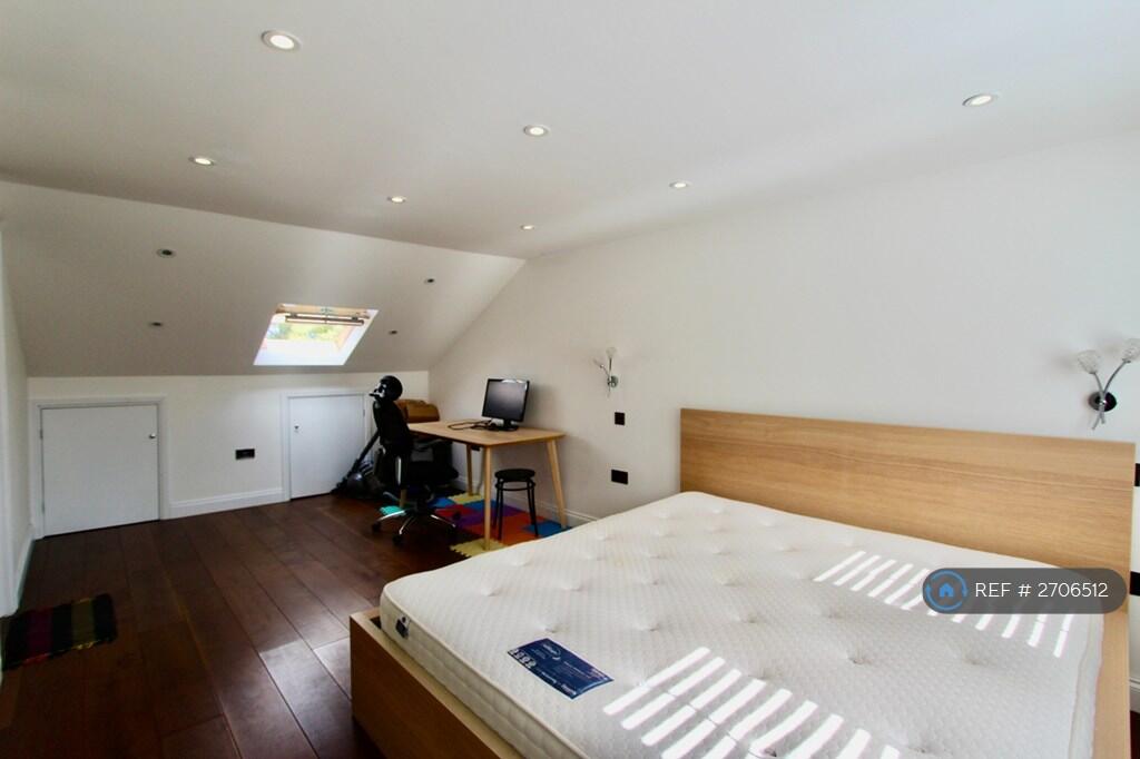 Principal Bedroom