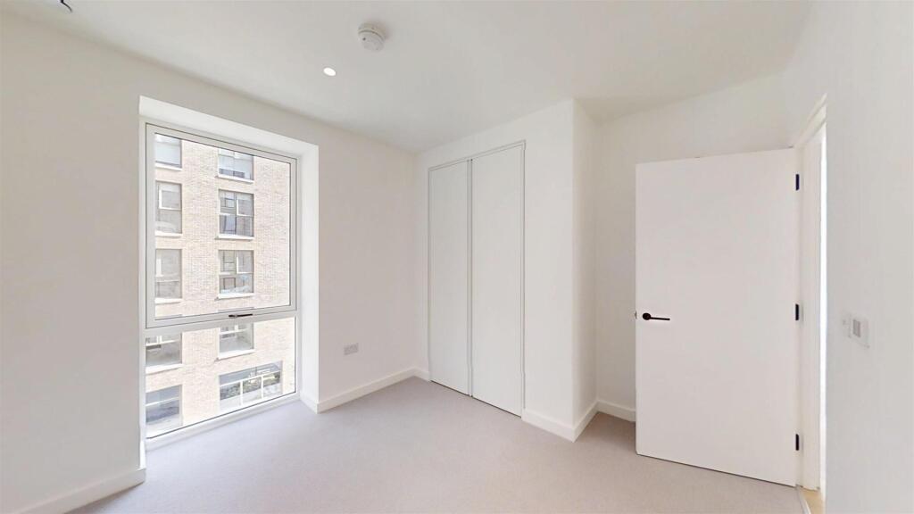 Parkview-Avenue-Brent-Cross-Town-09262025_141945.j