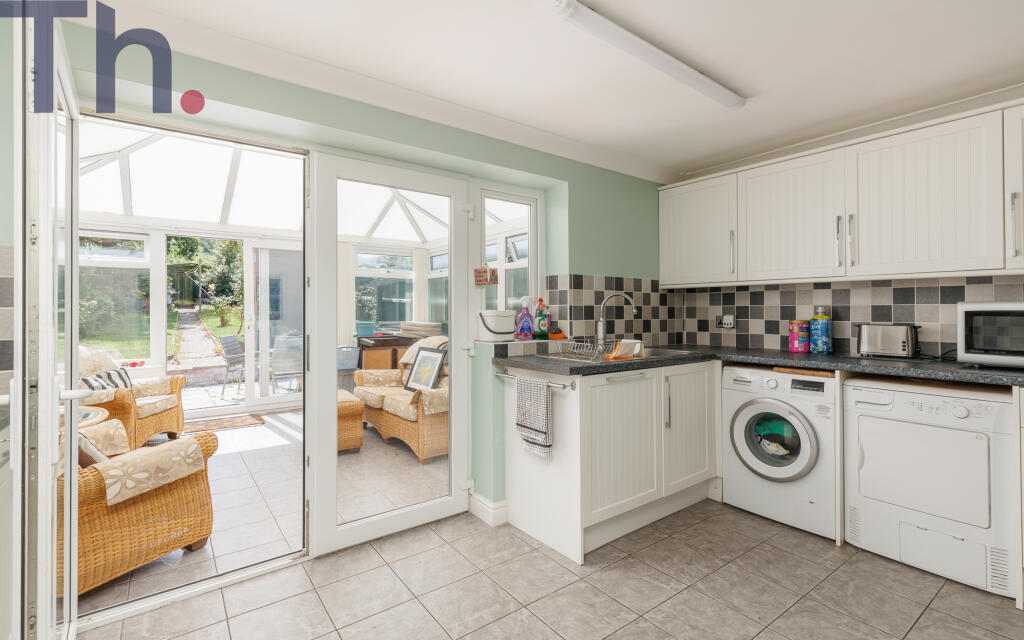 Kitchen &amp; Conservatory