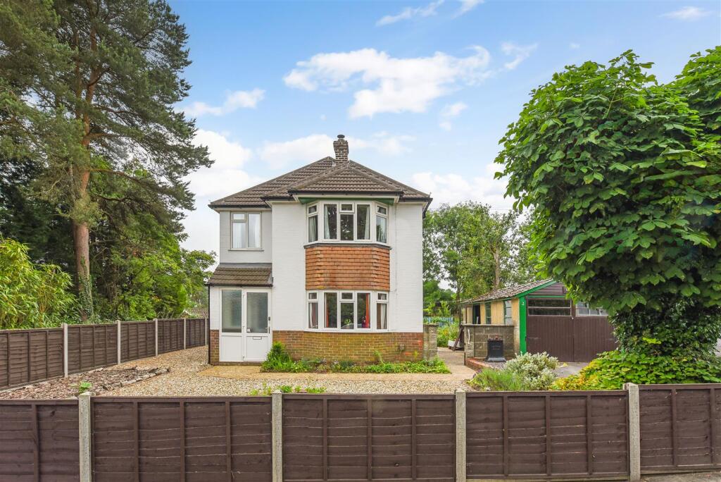 Burnt Hill Road, Wrecclesham, Farnham