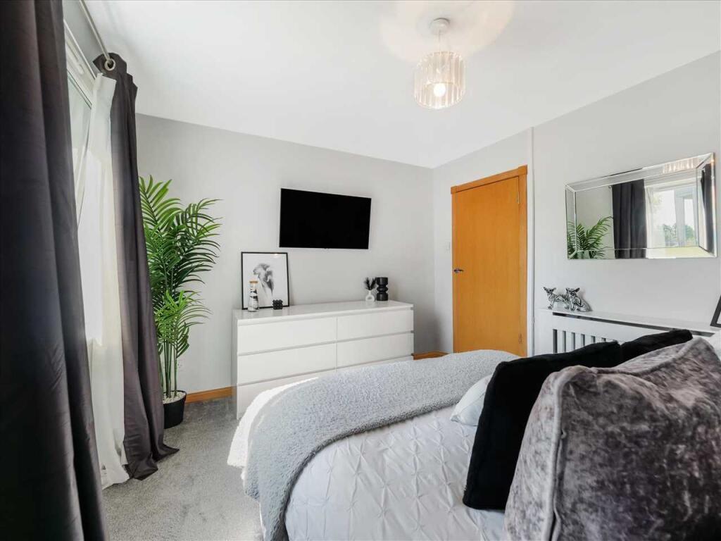 Bedroom One (1)
