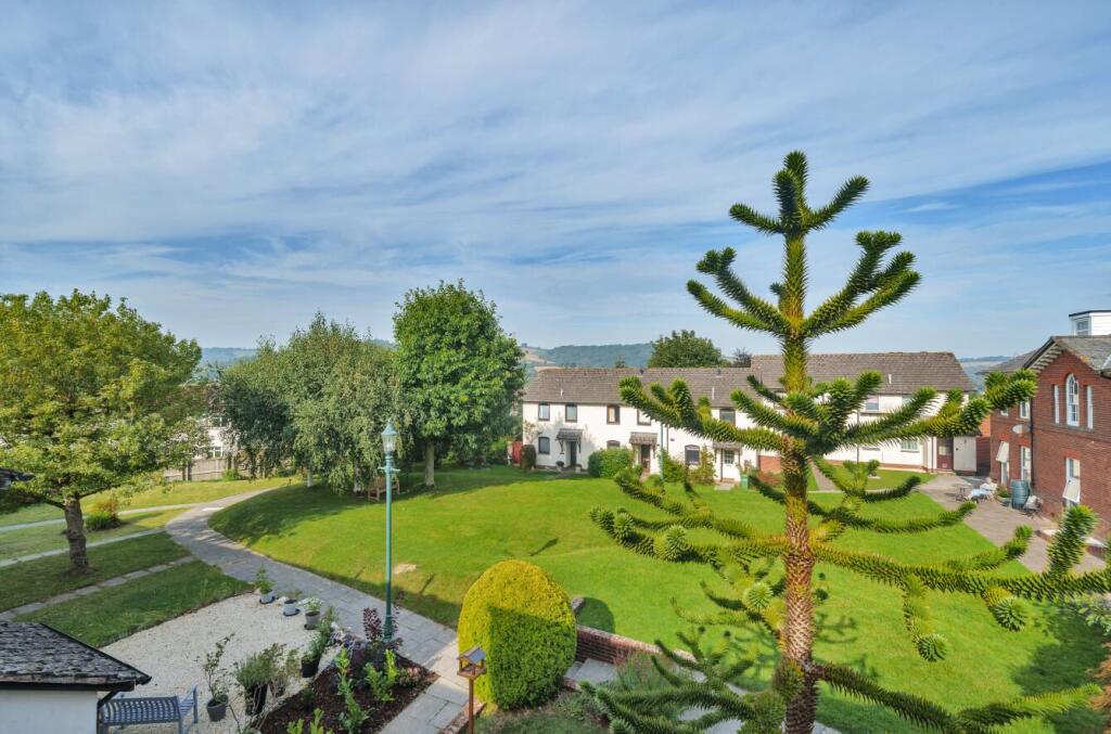 Outlook from Bedroom 2.jpg