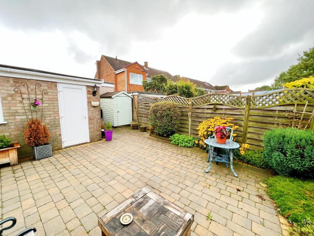 Garden 3.jpg