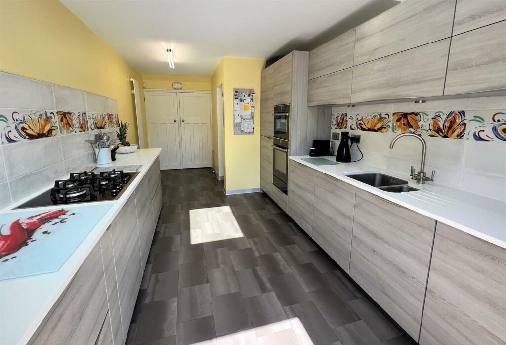 Kitchen B.JPG