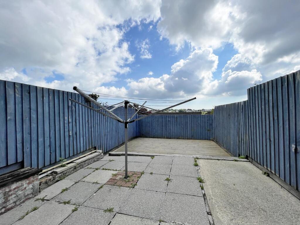 Ditton Court 7 - Garden.jpg