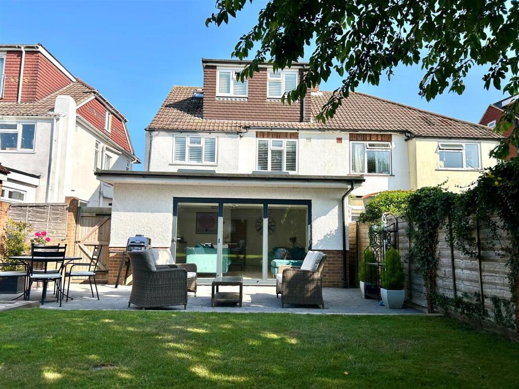 Fallowfield Cresecent 30 Rear June 2025.jpg