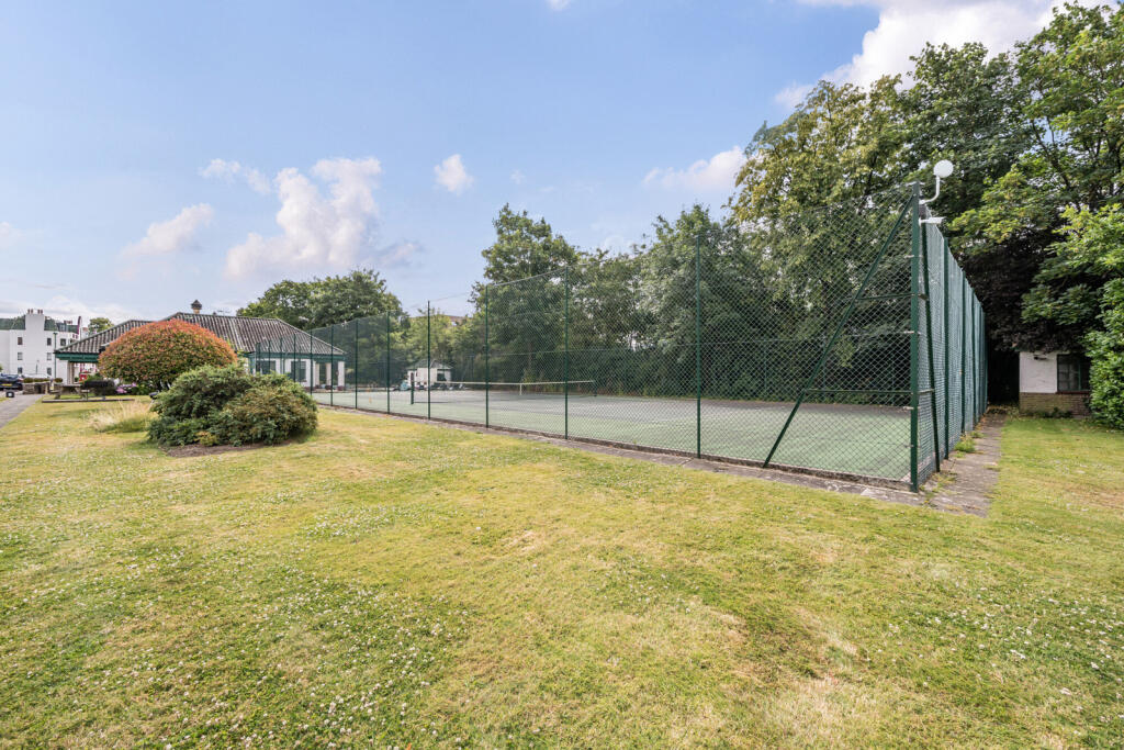 1328165-6-68820db...