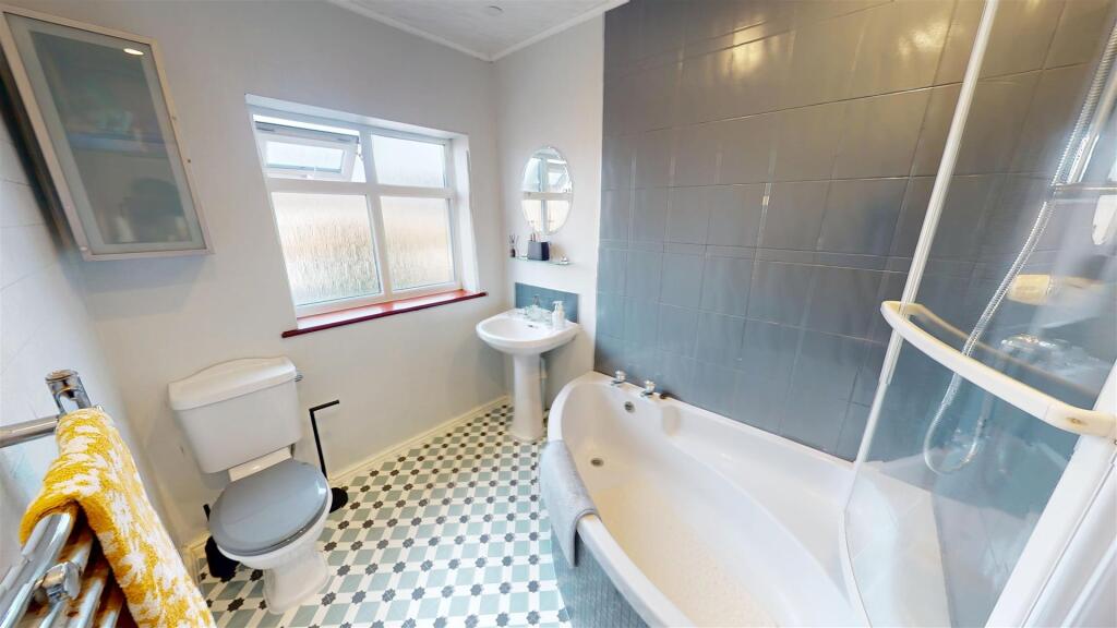 Norton Grove Bathroom