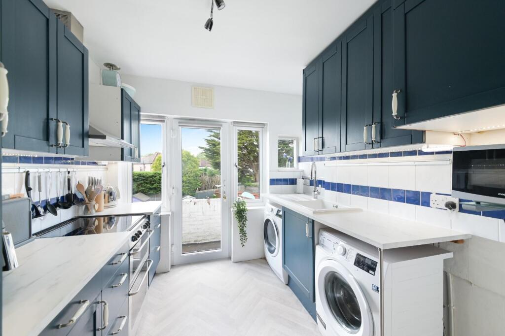 THE SPINNEY, (8).jpg